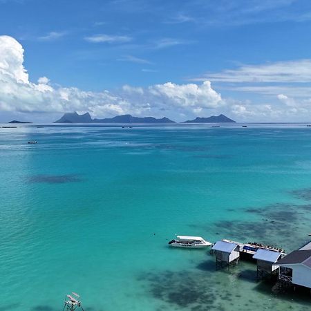 Bigfin Water Bungalow Hotel Semporna Ngoại thất bức ảnh