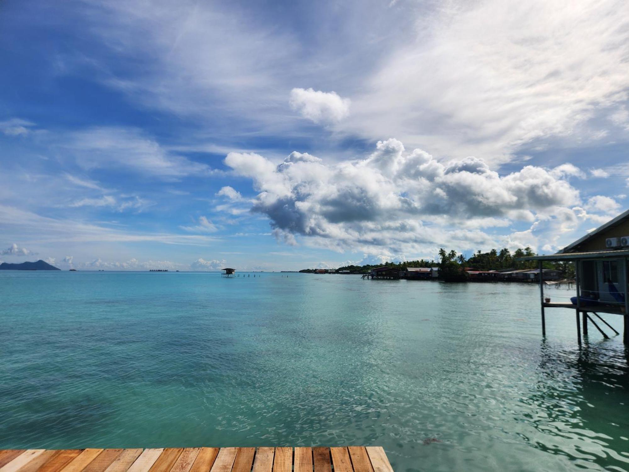 Bigfin Water Bungalow Hotel Semporna Ngoại thất bức ảnh