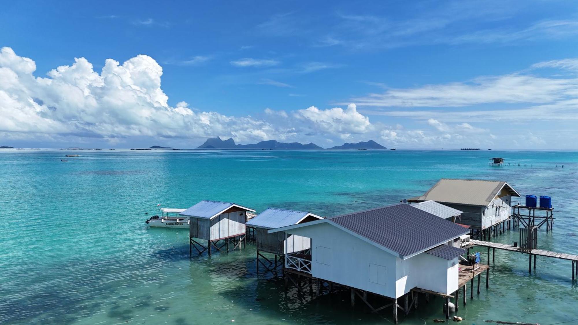 Bigfin Water Bungalow Hotel Semporna Ngoại thất bức ảnh